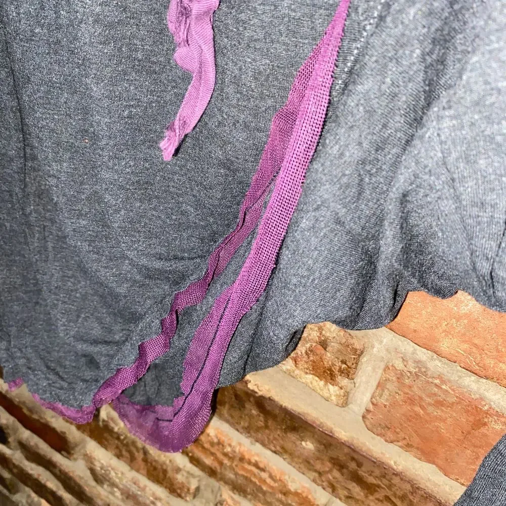 Simply Vera Wang Gray Purple Trim Tie Waist Long Sleeve Top Women's Size Small